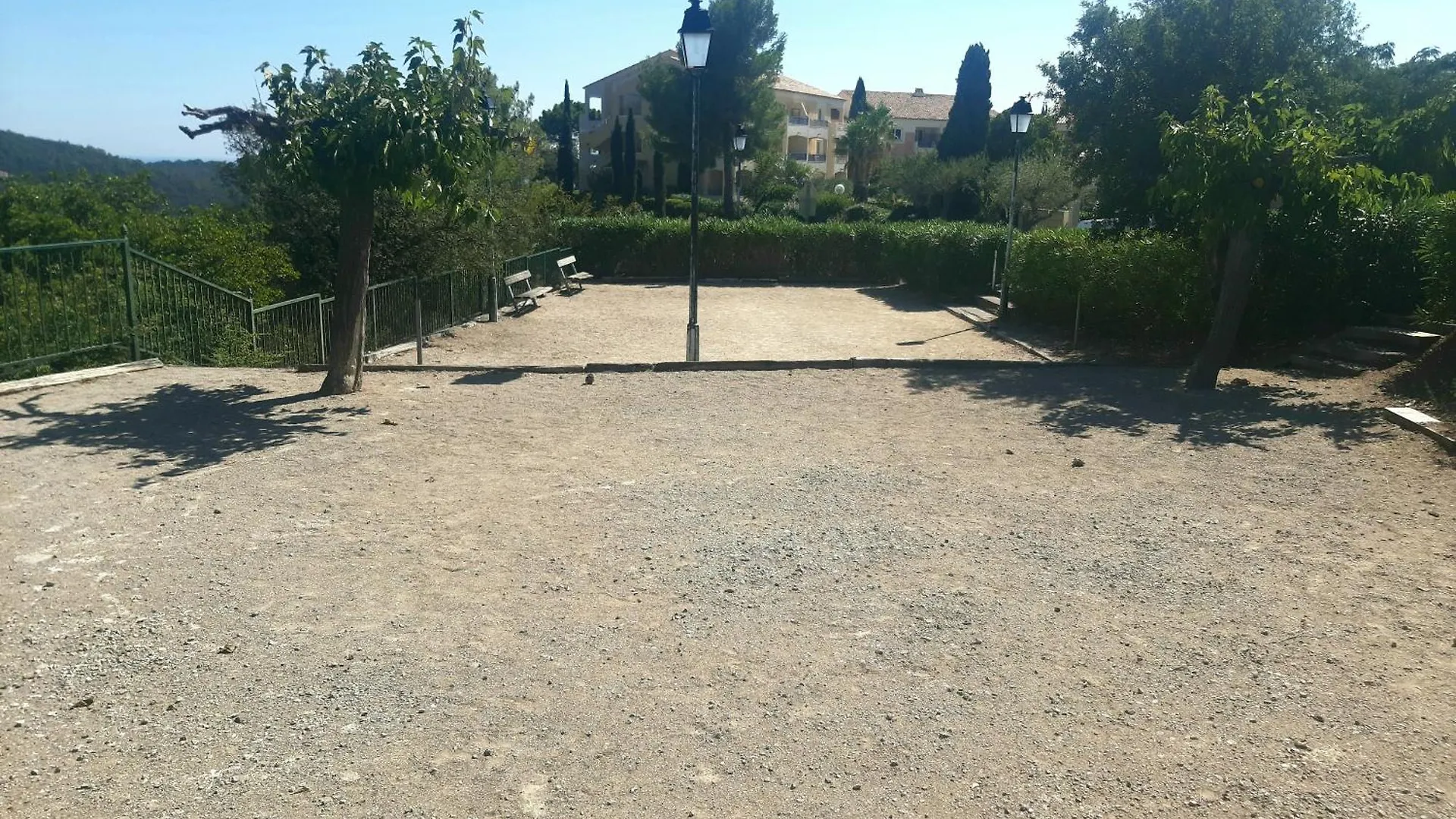 רוקברון-סור-ארז'נס Appartement 4 Pers. 1 Chambre Avec Piscine 0*,  צרפת